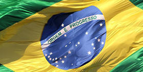  Бразилия бавно се справя с кризата